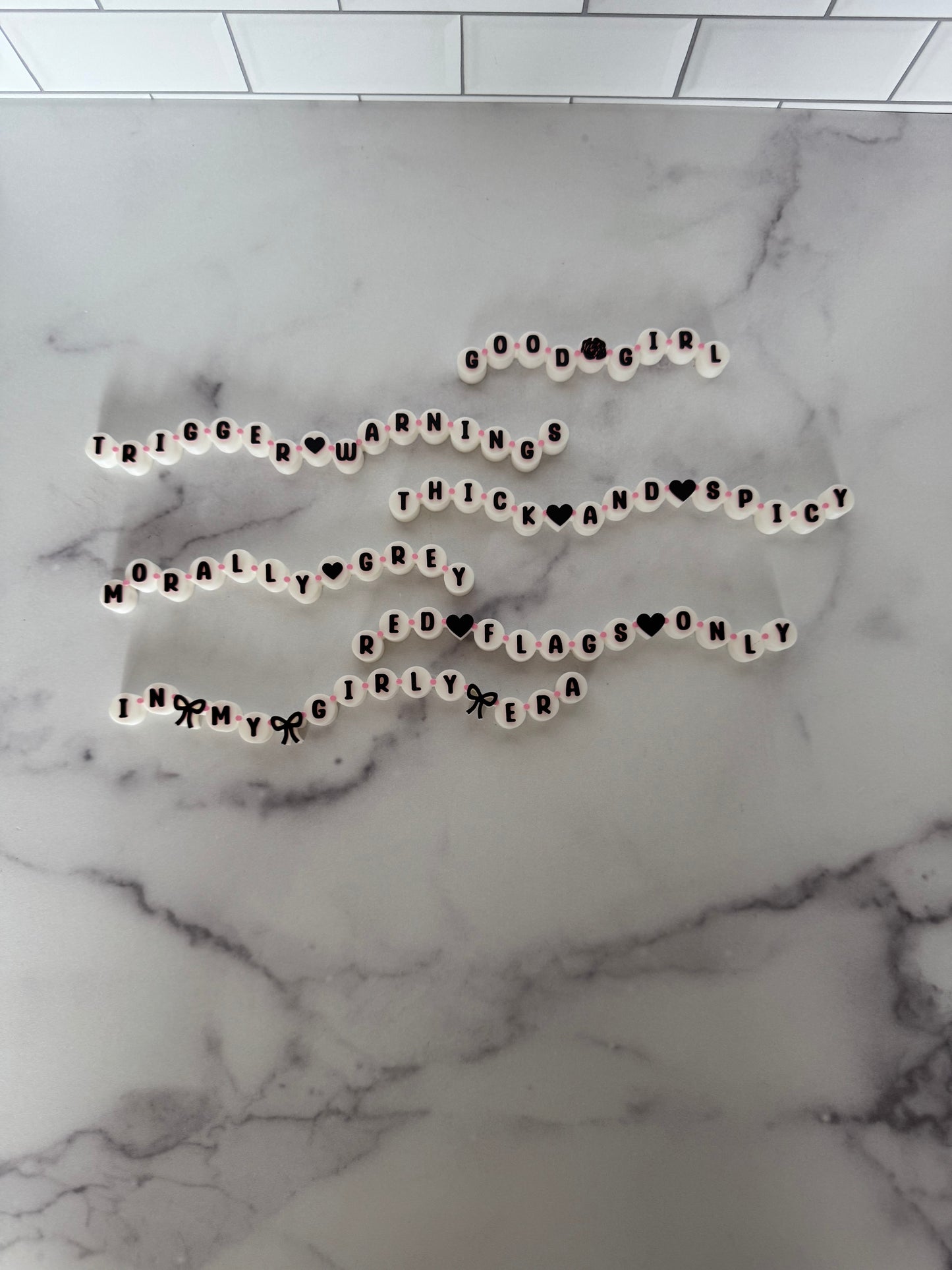 Friendship Bracelet Book Decor | BookTok Shelf Accessories | 6 Styles