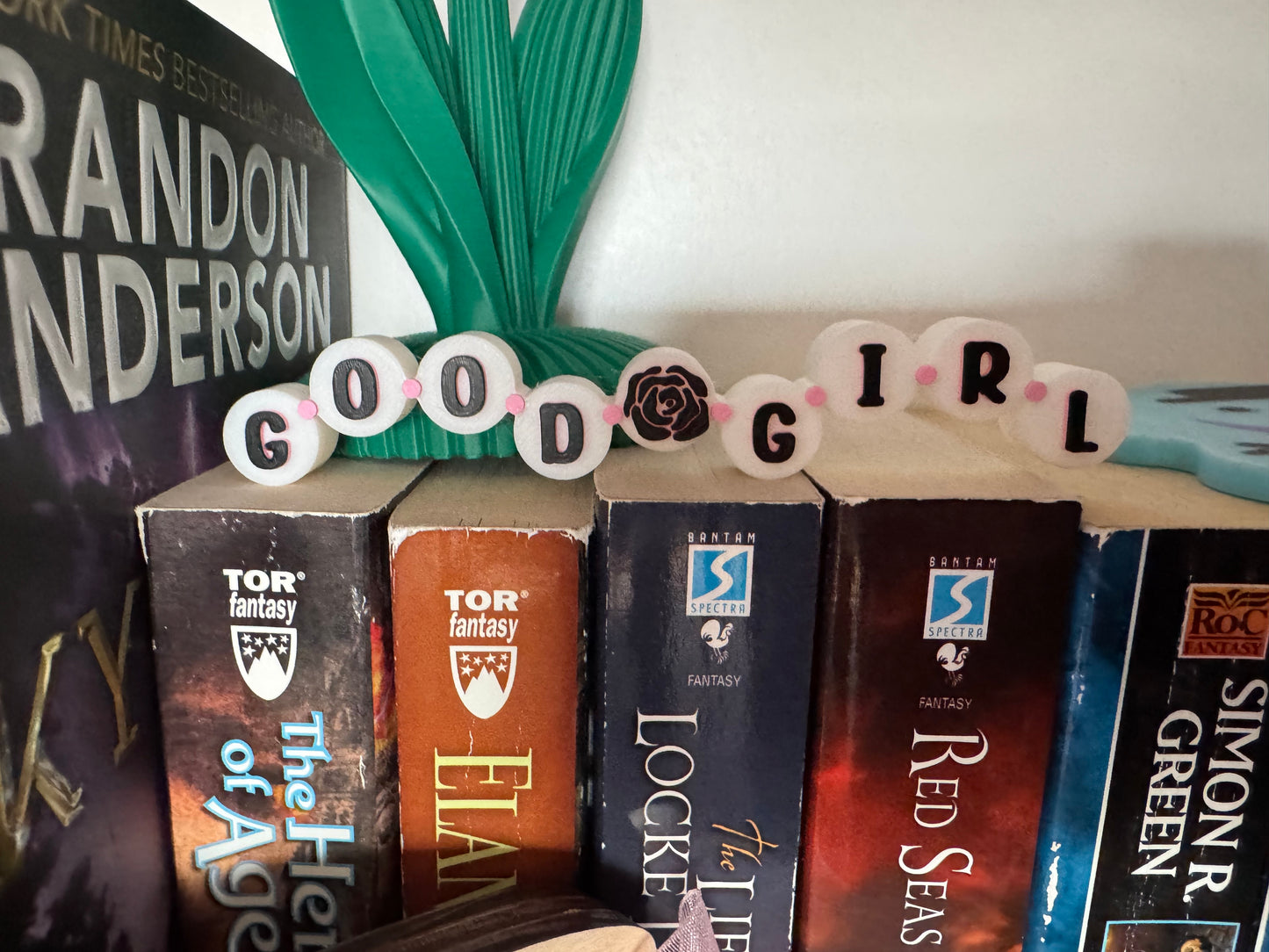 Friendship Bracelet Book Decor | BookTok Shelf Accessories | 6 Styles