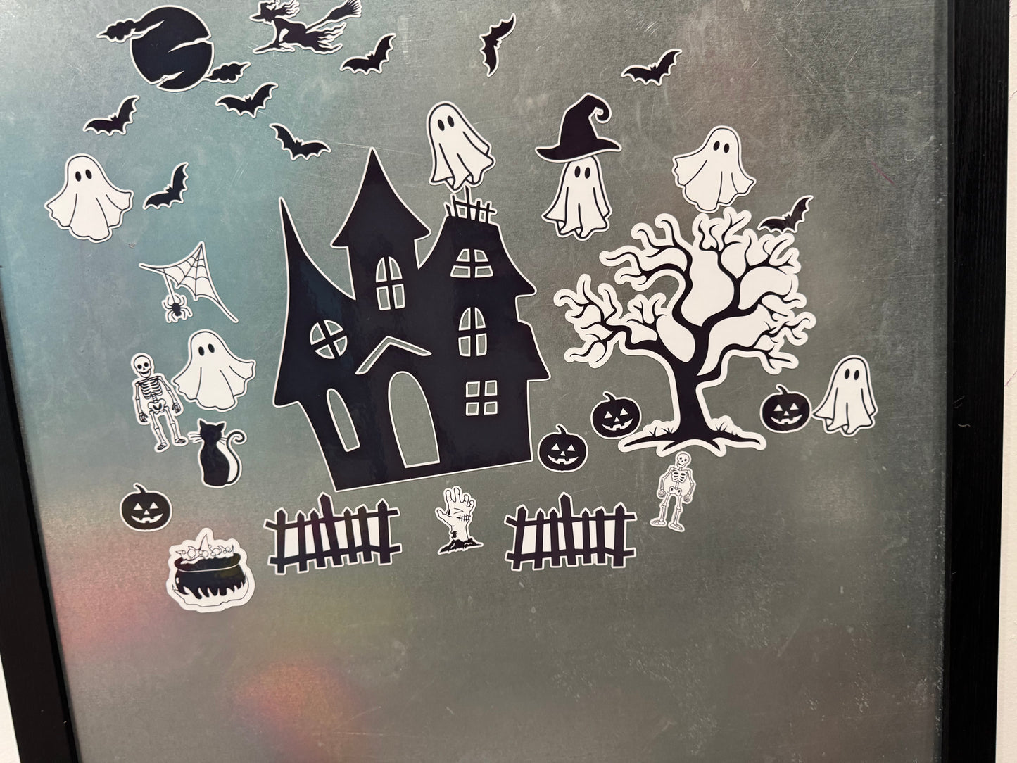 🏠 Magnetic Halloween House Play Set – Ghosts, Bats, Pumpkins & More