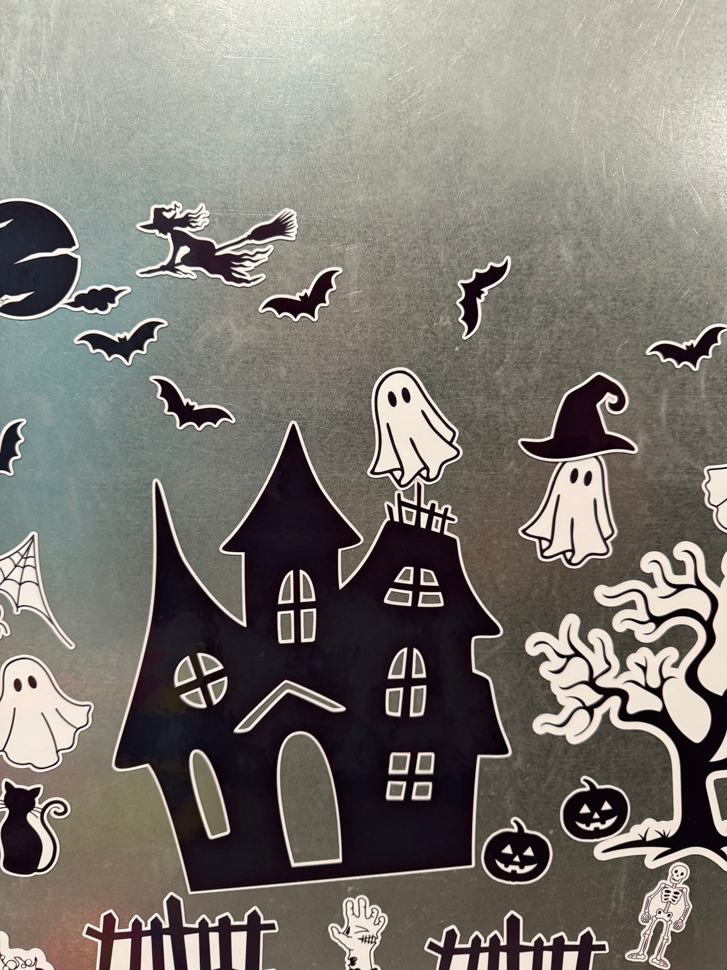 🏠 Magnetic Halloween House Play Set – Ghosts, Bats, Pumpkins & More