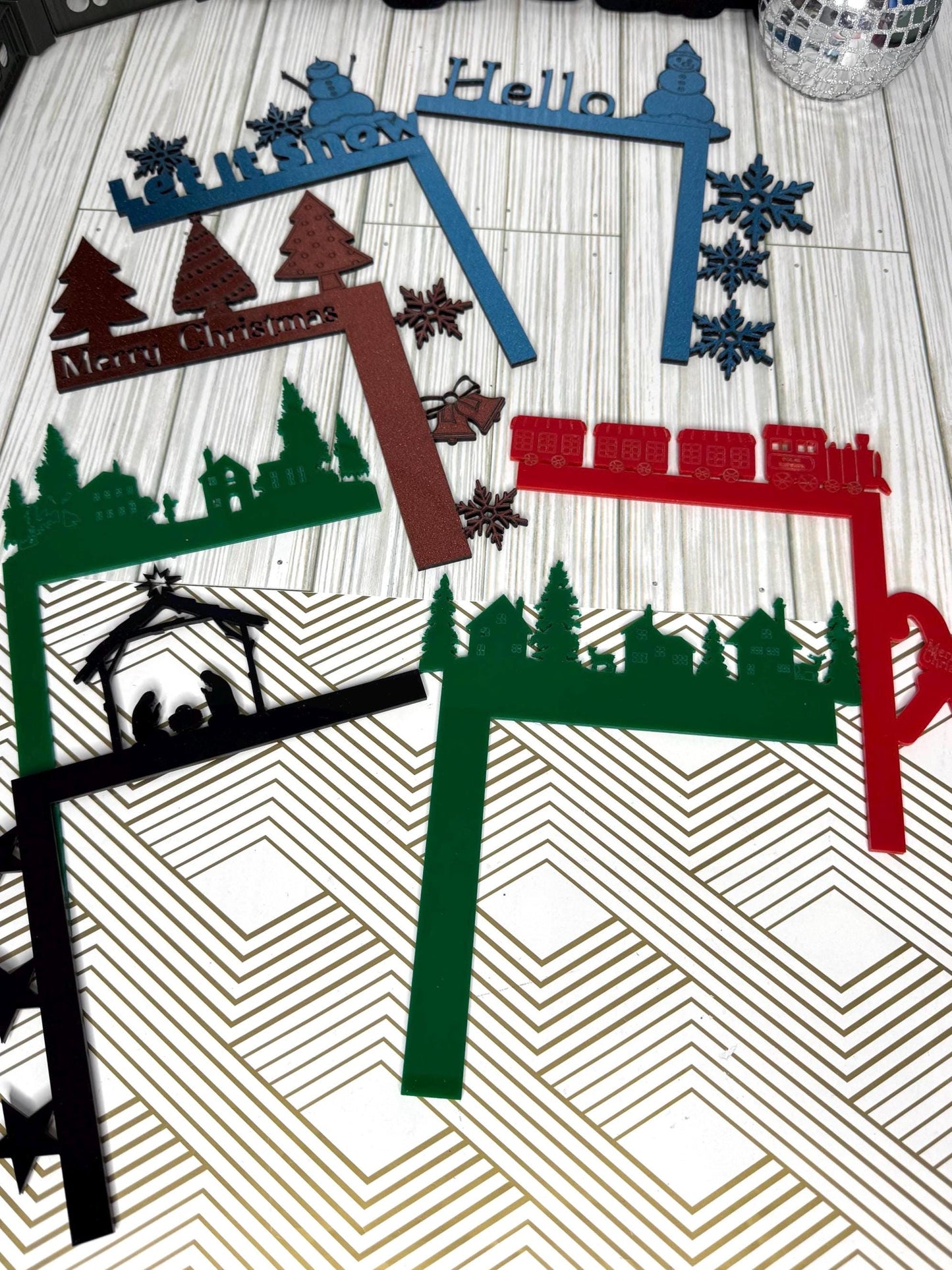 Acrylic Door Corner Decoration | Winter Door Topper | Perfect Decoration